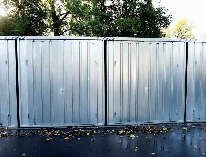 What is a self-storage unit and how do you use it?