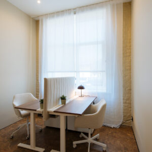 PRIVATE OFFICE | 2 Desks
