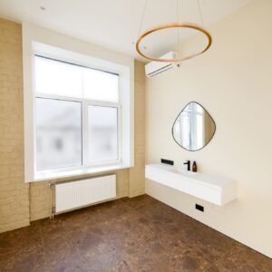 SALONS | KABINETS (1 TELPA)